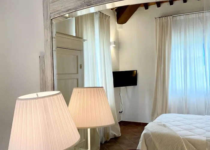 Antica Corte * Valiano